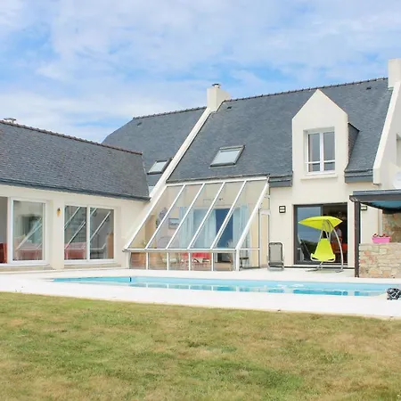 Front In Holiday home Plougonvelin